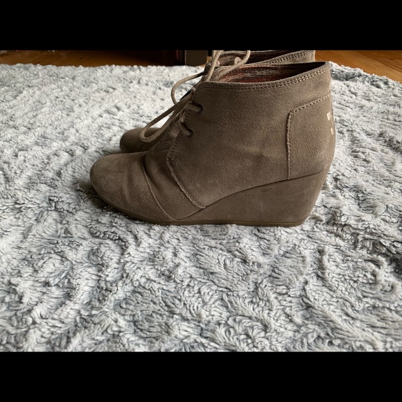 WEDGES ✨✨ PRICE DROP! - Picture 3 of 4